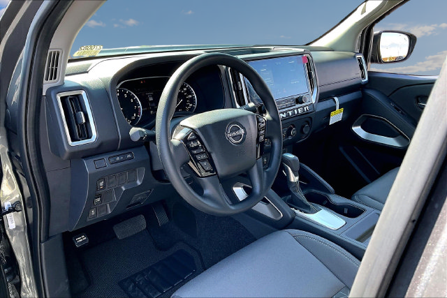 New 2027 Nissan Frontier SV RWD image 7