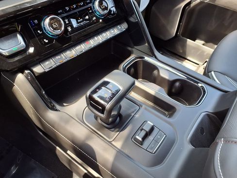 New 2026 GMC Sierra 1500 AT4X w/ LPO, Black Badging Package AWD/4WD image 18