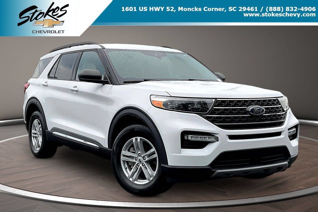 Used 2024 Ford Explorer XLT w/ Equipment Group 202A AWD/4WD image 1