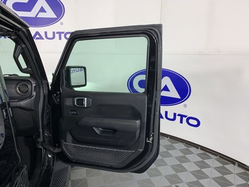 Used 2021 Jeep Wrangler Unlimited Sahara AWD/4WD image 38