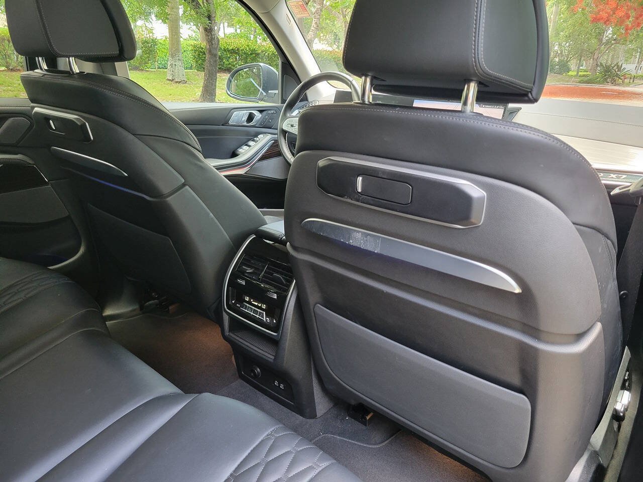 Used 2026 BMW X7 xDrive40i AWD/4WD image 12