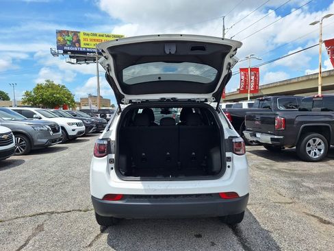 Used 2023 Jeep Compass Sport AWD/4WD image 23