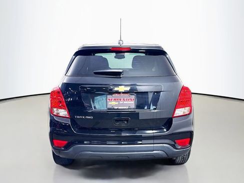 Used 2020 Chevrolet Trax LS w/ Tint and Cruise Package AWD/4WD image 7