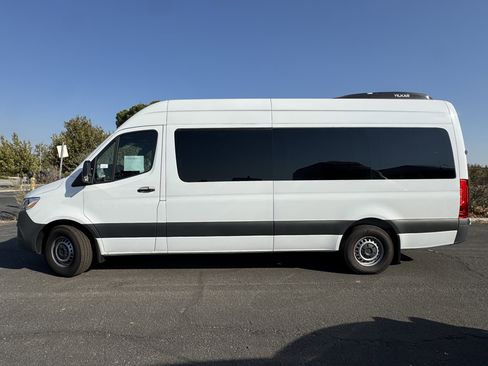 New 2024 Mercedes-Benz Sprinter 2500 image 9