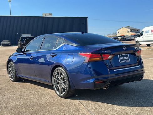 Used 2023 Nissan Altima 2.0 SR image 6