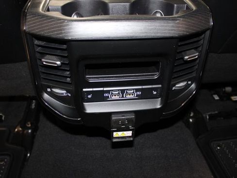 Used 2022 RAM 2500 Limited image 23