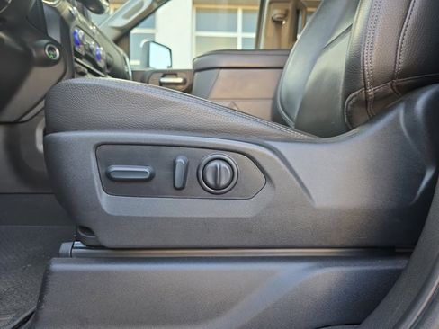 Used 2023 GMC Sierra 2500 Denali w/ Denali Ultimate Package image 30