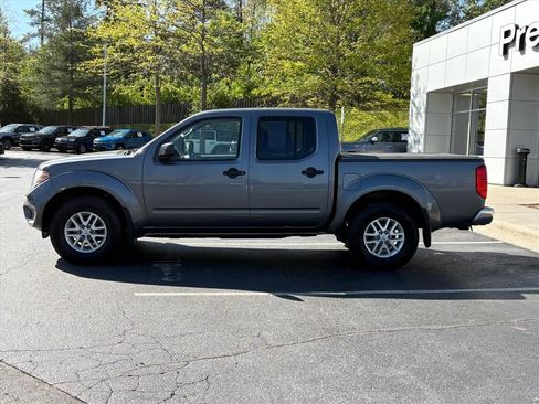 Used 2019 Nissan Frontier SV image 4