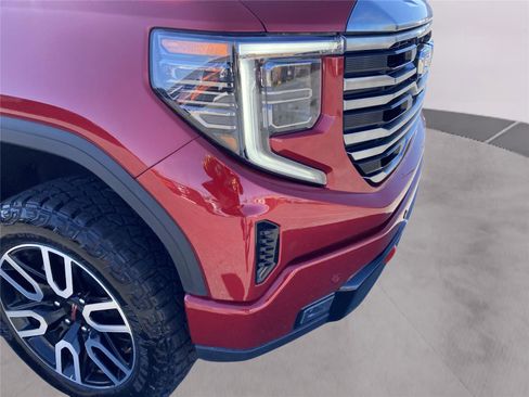 Used 2024 GMC Sierra 1500 AT4 w/ Technology Package image 11