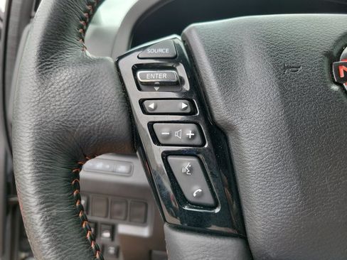 Used 2025 Nissan Frontier PRO-4X w/ Interior Protection Package AWD/4WD image 16