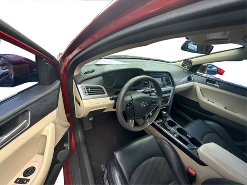 Used 2015 Hyundai Sonata SE FWD image 14