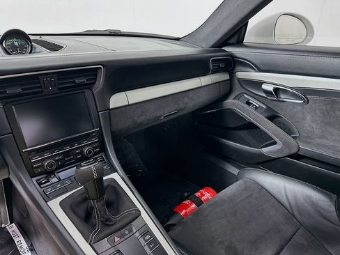 Used 2015 Porsche 911 GT3 RWD image 15