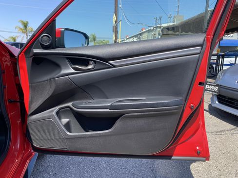 Used 2020 Honda Civic Sport image 24