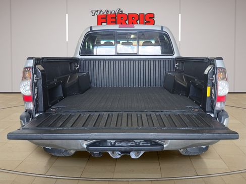Used 2012 Toyota Tacoma 4x4 Double Cab w/ SR5 Pkg image 27