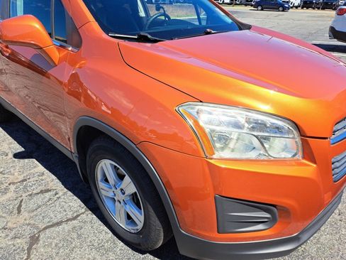Used 2016 Chevrolet Trax LT w/ LT Sun and Sound Package FWD image 15