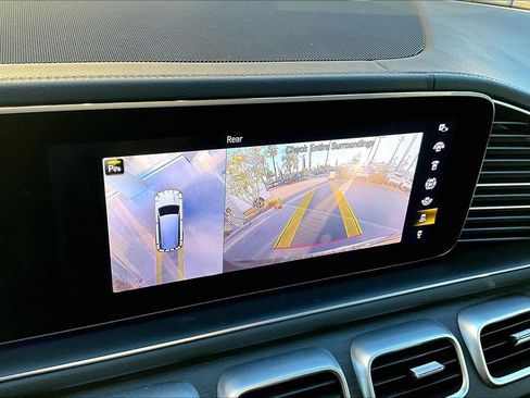 Used 2021 Mercedes-Benz GLS 450 4MATIC image 20