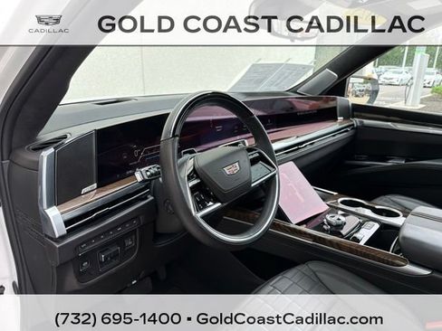 Certified 2025 Cadillac Escalade Sport Platinum AWD/4WD image 23
