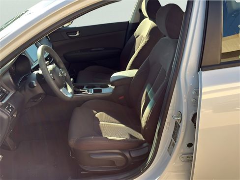 Used 2020 Kia Optima LX image 21