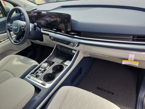 New 2026 Kia Carnival SX FWD image 12