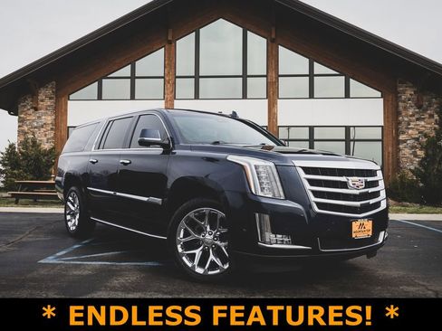 Used 2017 Cadillac Escalade ESV Luxury image 1