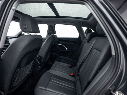 Certified 2025 Audi Q5 Premium Plus w/ Premium Plus image 18