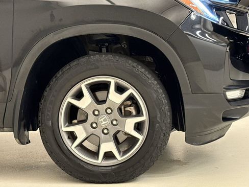 Used 2023 Honda Passport TrailSport image 6