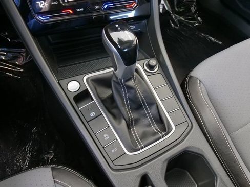 New 2026 Volkswagen Jetta SE image 21