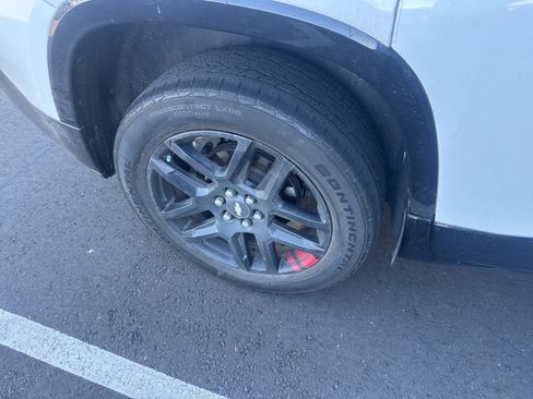 Used 2020 Chevrolet Traverse Premier w/ Redline Edition image 7