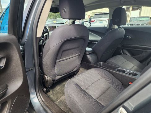 Used 2012 Chevrolet Volt FWD image 17
