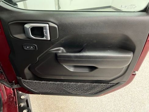 Used 2021 Jeep Wrangler Unlimited Rubicon w/ Cold Weather Group image 53