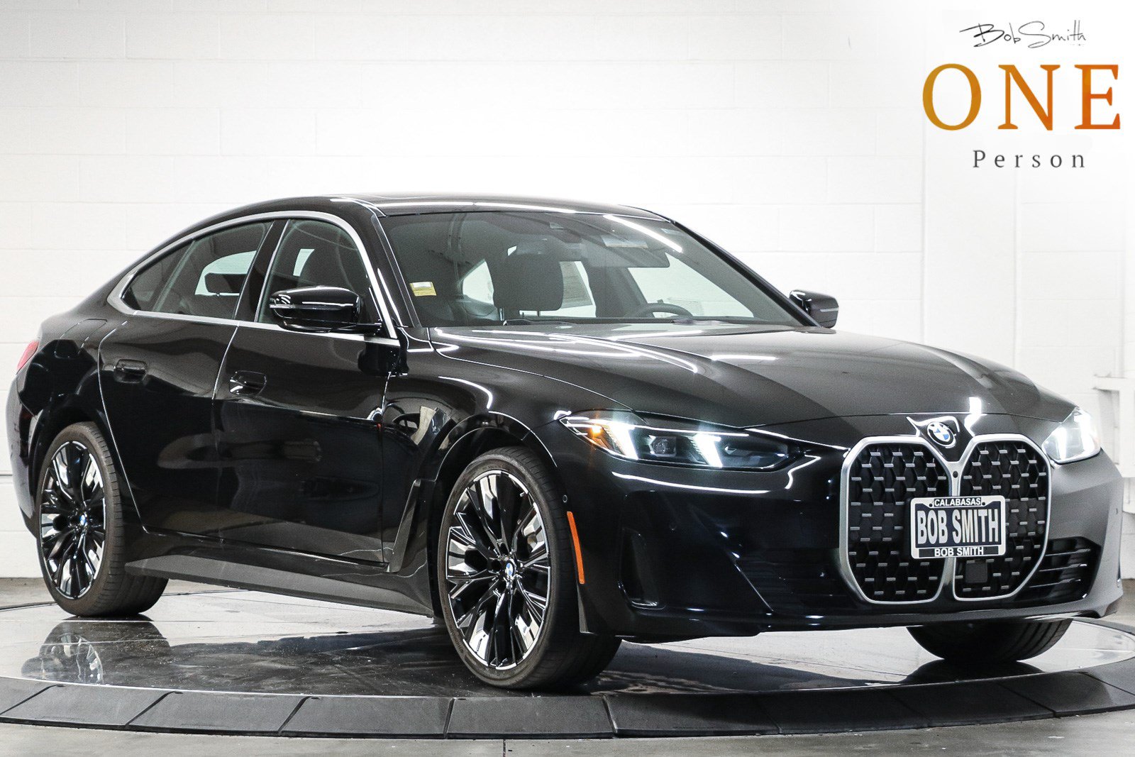 Used 2026 BMW 430i w/ Premium Package RWD image 1