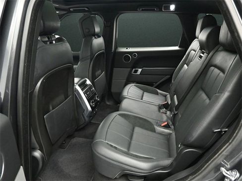 Used 2020 Land Rover Range Rover Sport HST image 14