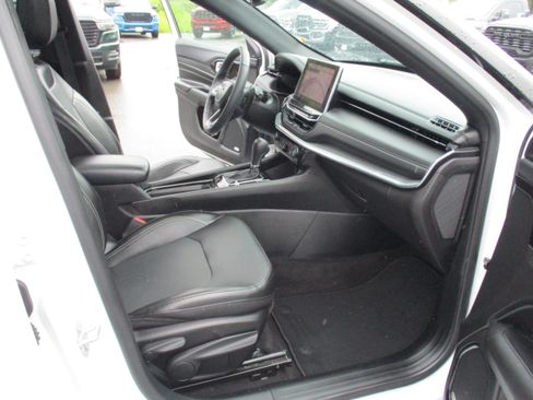 Certified 2023 Jeep Compass High Altitude AWD/4WD image 16