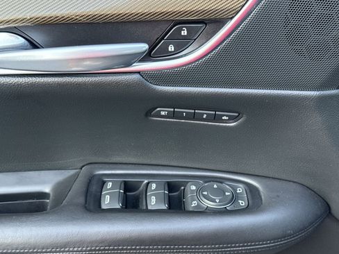 Used 2018 Cadillac XT5 Platinum w/ Driver Assist Package AWD/4WD image 19