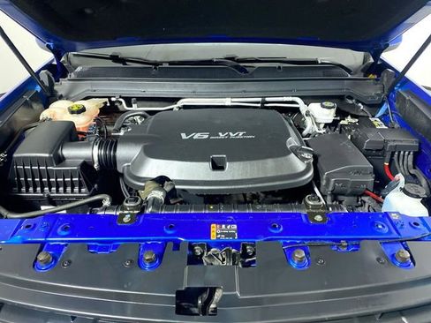 Used 2018 Chevrolet Colorado LT w/ LT Convenience Package image 28