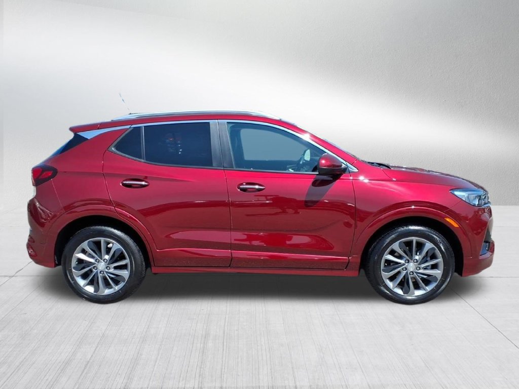 Used 2023 Buick Encore GX Select w/ Sport Touring Package FWD image 3