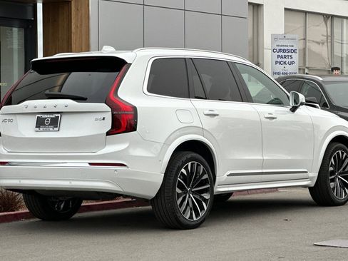 New 2026 Volvo XC90 B6 Plus w/ Protection Package Premier AWD/4WD image 2