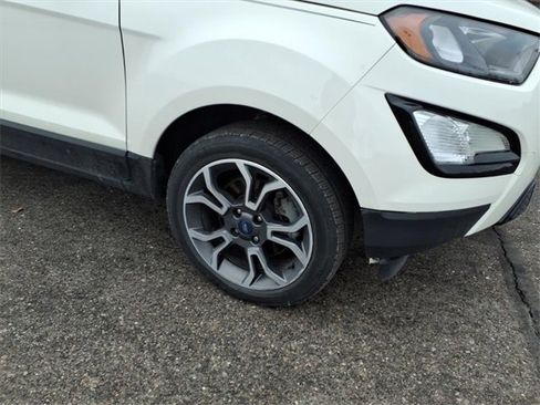 Used 2020 Ford EcoSport SES w/ SES Black Appearance Package image 4