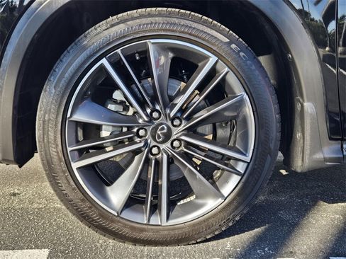 Used 2025 INFINITI QX55 Luxe w/ Cargo Package image 9