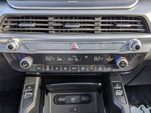 Used 2022 Kia Telluride S image 28