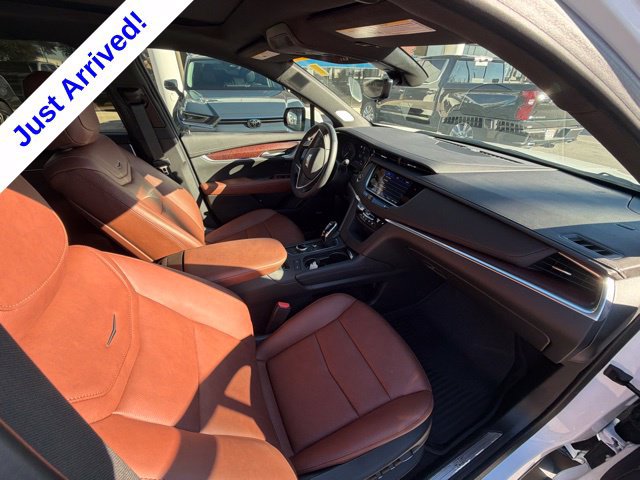 Used 2026 Cadillac XT5 Premium Luxury w/ LPO, Floor Liner Package FWD image 27
