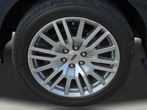 Used 2024 Ford Expedition Platinum AWD/4WD image 17