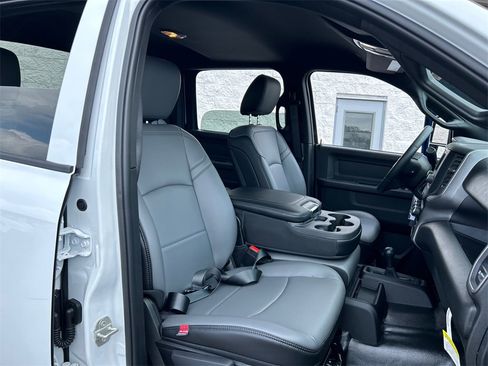 New 2024 RAM 4500 Tradesman w/ Chrome Appearance Group image 33