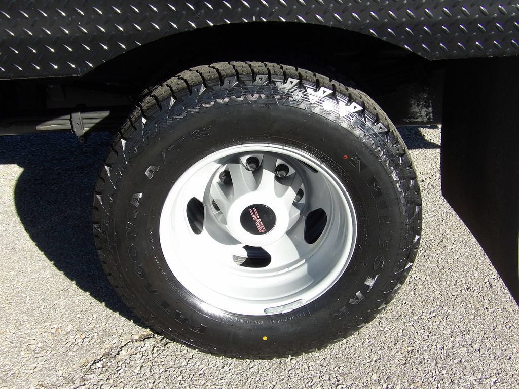 Used 2021 GMC Sierra 3500 4x4 Crew Cab w/ Convenience Package image 50