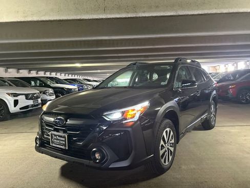 New 2025 Subaru Outback Premium image 5