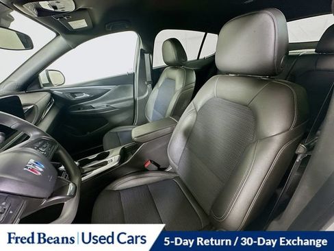 Used 2024 Buick Envista Preferred w/ Convenience II Package FWD image 25