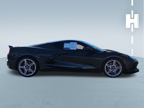 Used 2021 Chevrolet Corvette 2LT w/ Z51 Performance Package image 2