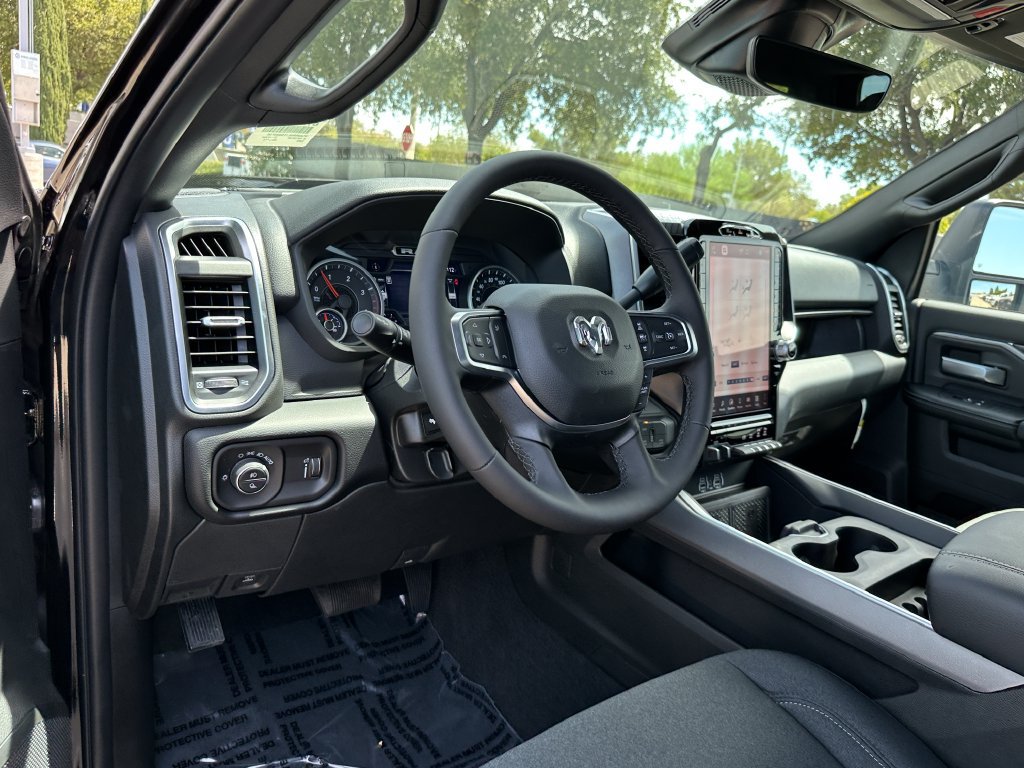 New 2026 RAM 3500 Big Horn AWD/4WD image 18