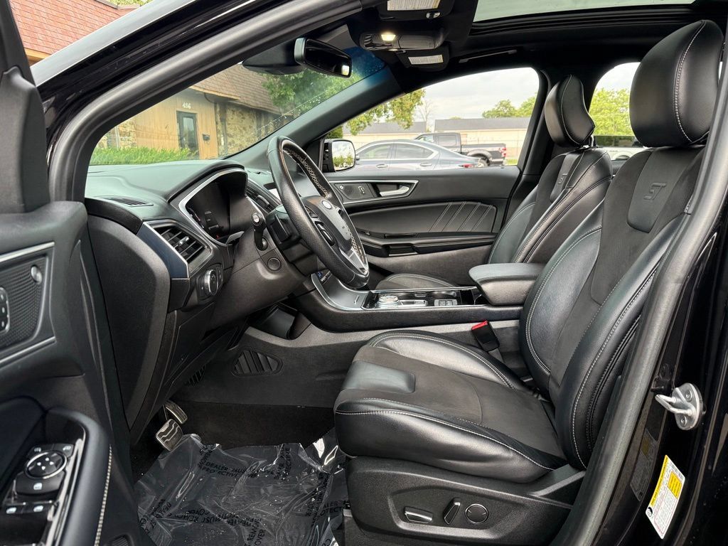 Used 2019 Ford Edge ST w/ Equipment Group 401A AWD/4WD image 10