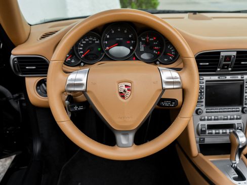 Used 2007 Porsche 911 Carrera RWD image 10